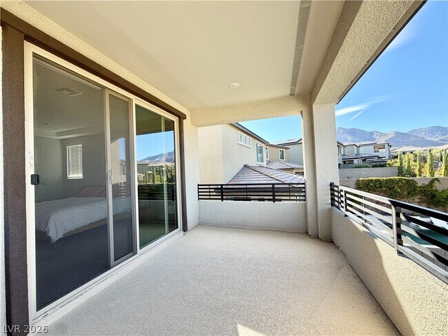 Building Photo - 12422 Foxtail Run Ave