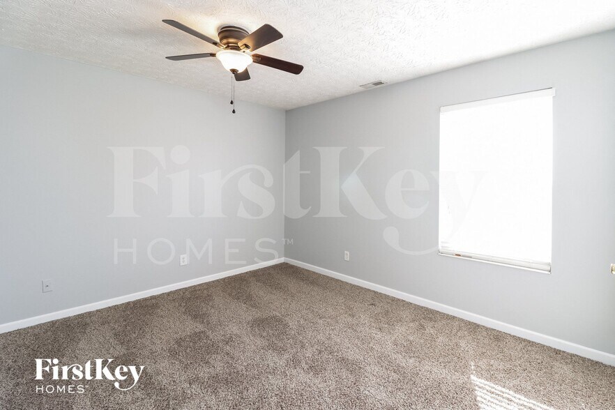 Building Photo - 421 Martin Ave