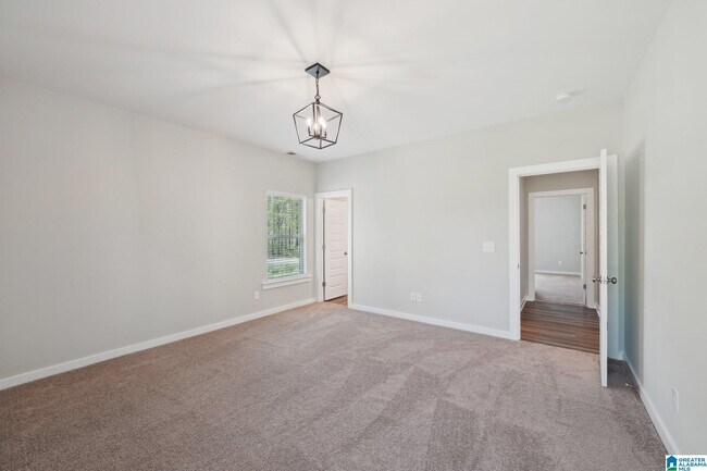 Building Photo - 439 Troubadour Ln