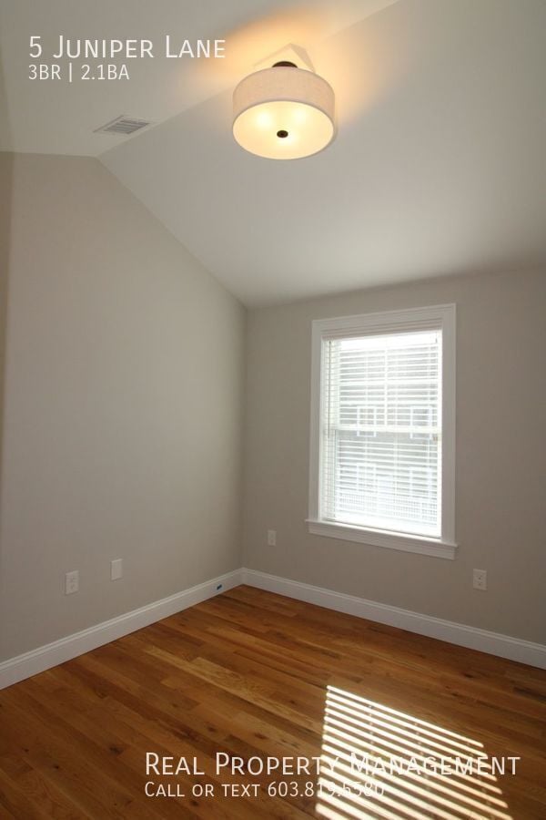 Building Photo - 5 Juniper Ln