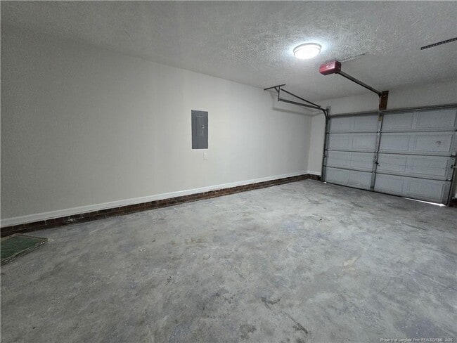 Building Photo - 625 Winthrop Ct