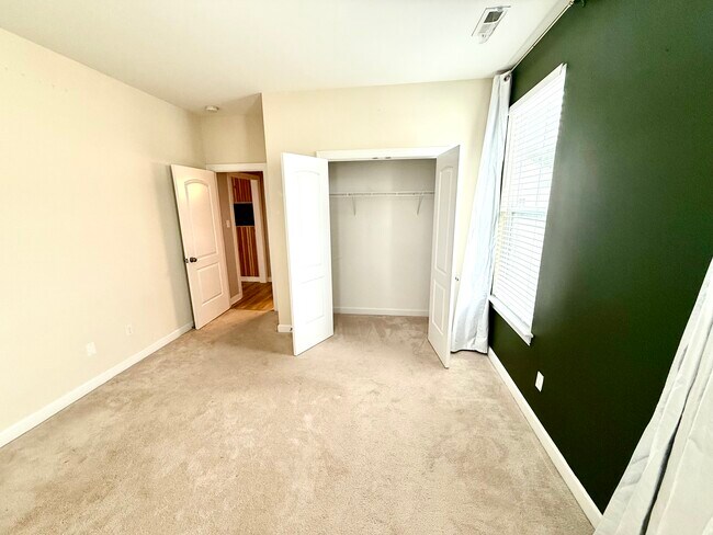Building Photo - 2857 Cross Landing Dr