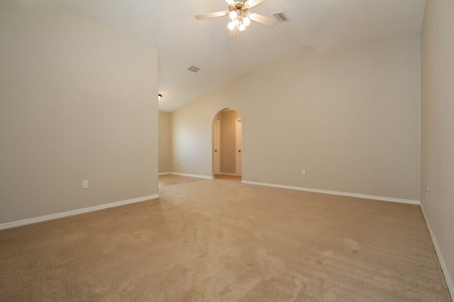 Building Photo - 2815 93rd Ct E