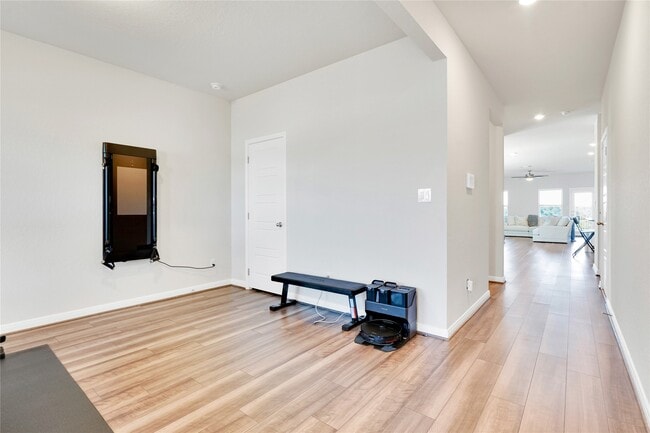 Building Photo - 1560 Arcadian Lily