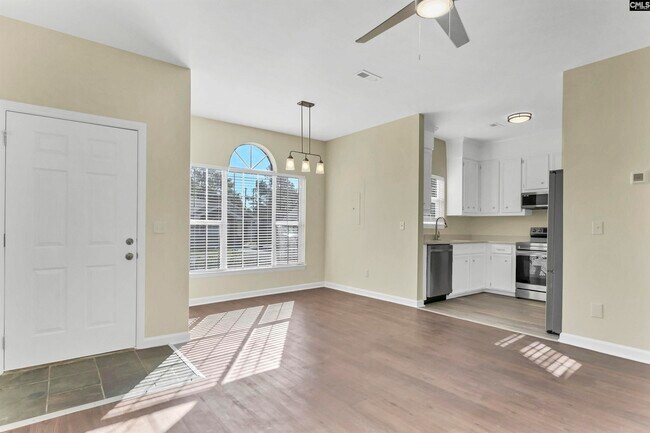 Building Photo - 119 Hutto Hill