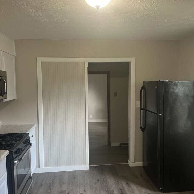 Building Photo - 3233 W 50th St