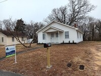 Building Photo - 110 Brown St