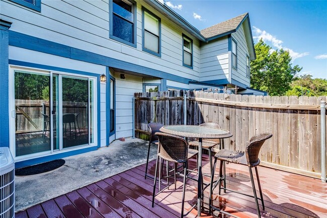 Building Photo - 1411 Gracy Farms Ln