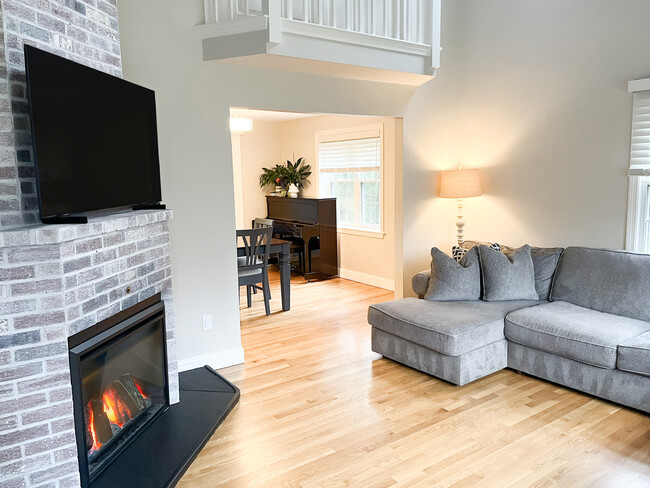Building Photo - 35 Samoset Rd