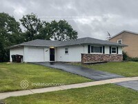 Building Photo - 17771 Sarah Ln