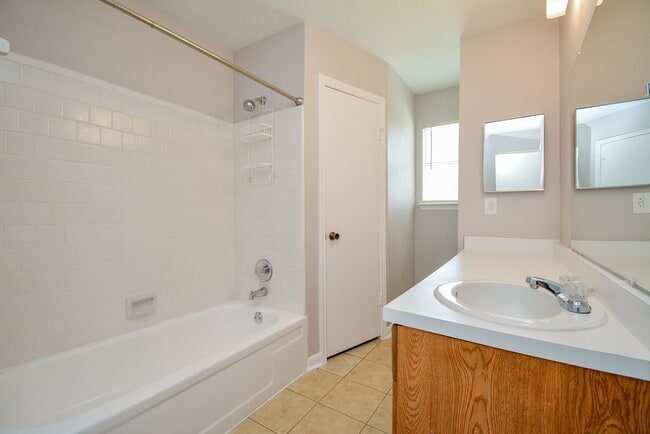 Building Photo - 1910 Crosscoach Ln