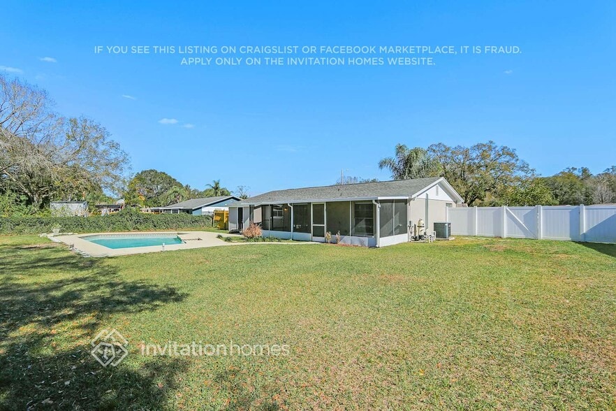 Building Photo - 225 Nita Dr