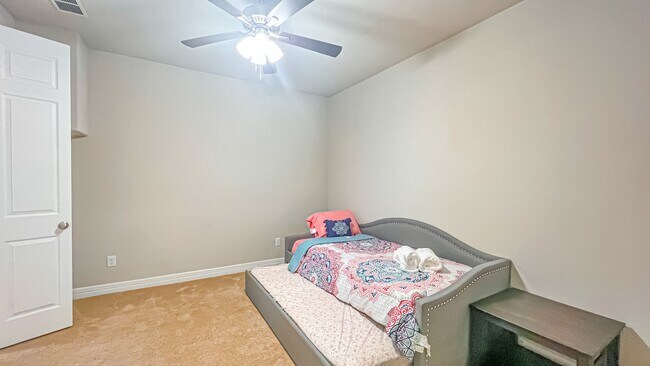 Building Photo - 2114 Partridgeberry Ln