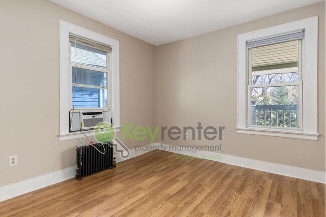 Building Photo - 54 Mission St