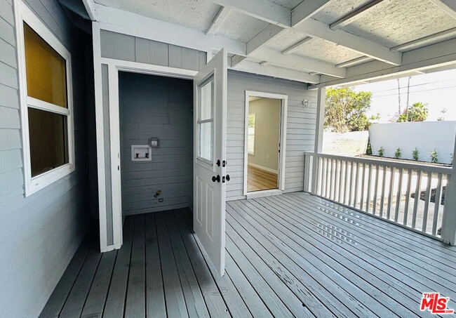 Building Photo - 14726 Friar St