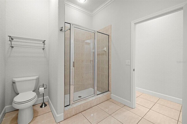Building Photo - 3916 Valrico Grove Dr