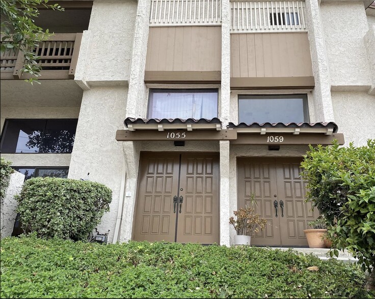 Building Photo - 1055 Walnut Grove Ave