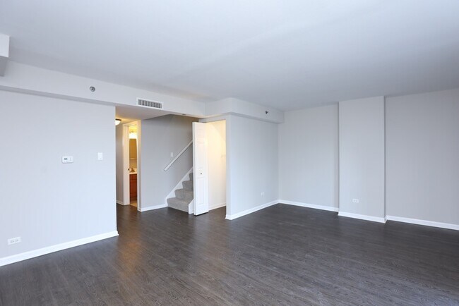 Building Photo - 4334 N Hazel St