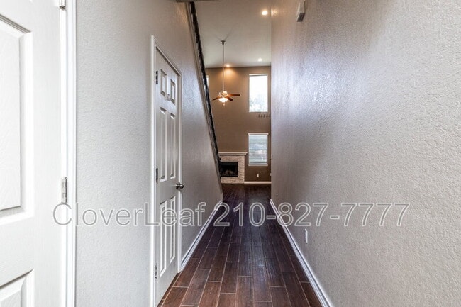 Building Photo - 213 Tumbleweed Run