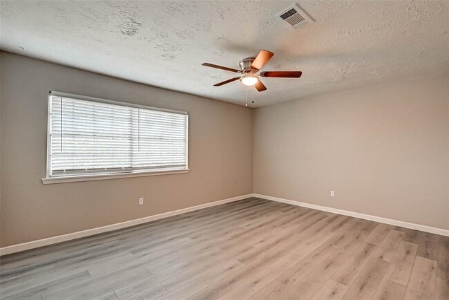 Building Photo - 17103 Blackhawk Blvd