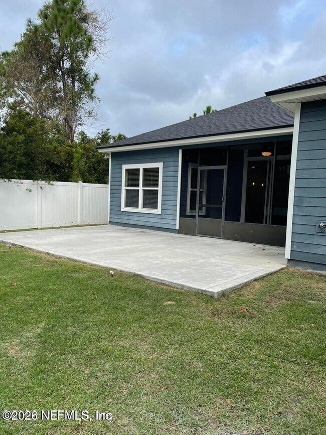 Building Photo - 81051 Leeside Ct