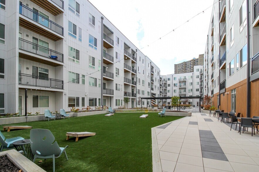 Artistry Cincy 601 E Pete Rose Way Cincinnati OH 45202 Apartment Finder