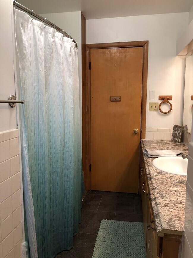 Building Photo - Park Apartments - 530