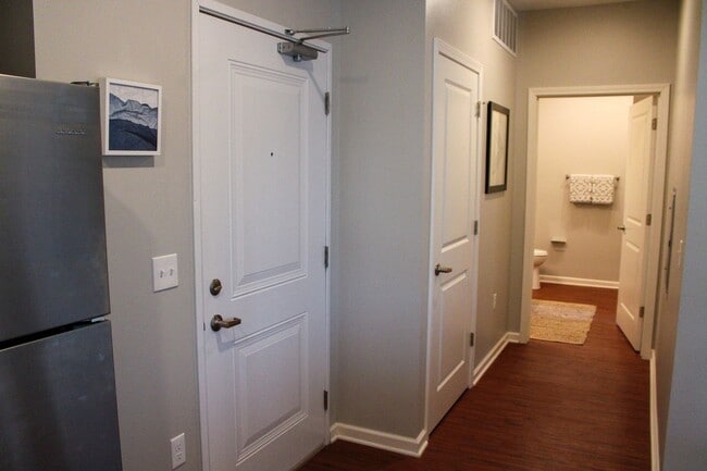 Building Photo - 3201 Redhawk St