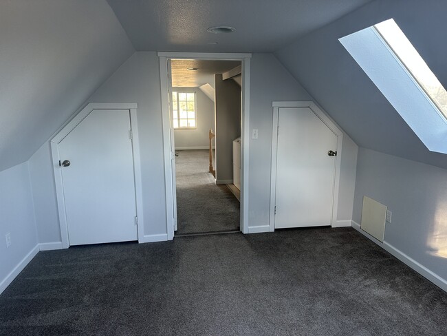 Building Photo - 206 168th St E