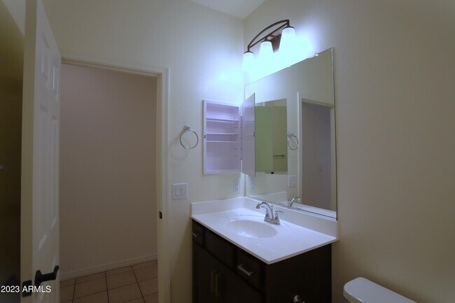 Building Photo - 5719 W Encinas Ln