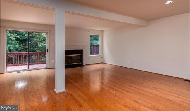 Building Photo - 8734 Ruppert Ct
