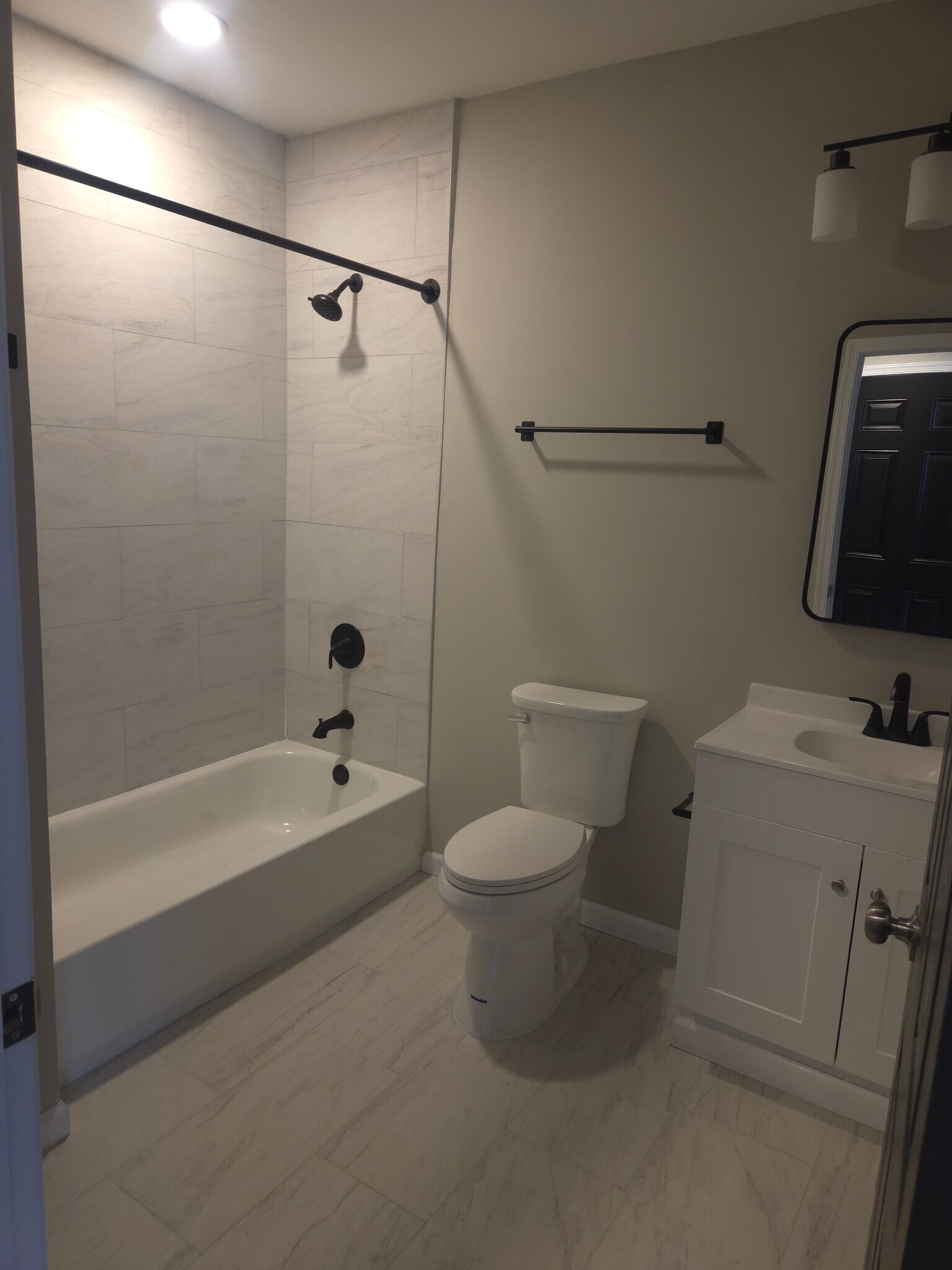 Building Photo - 2732 Reisterstown Rd