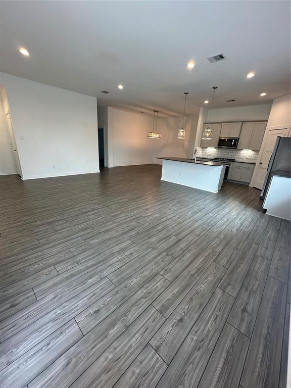 Building Photo - 14007 Vly Crk Ct