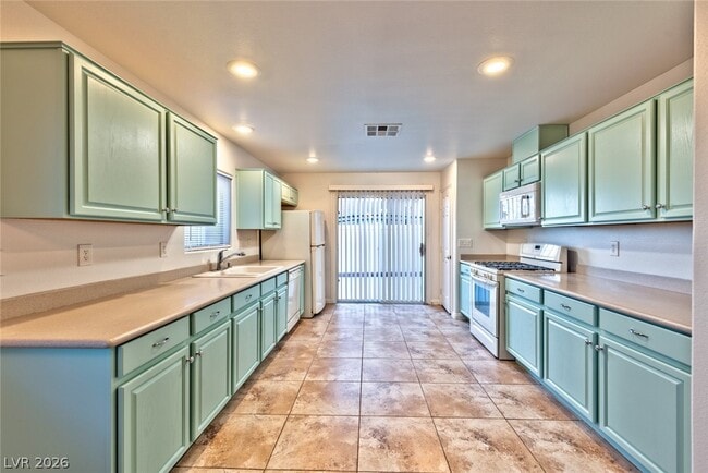 Building Photo - 9304 Pokeweed Ct