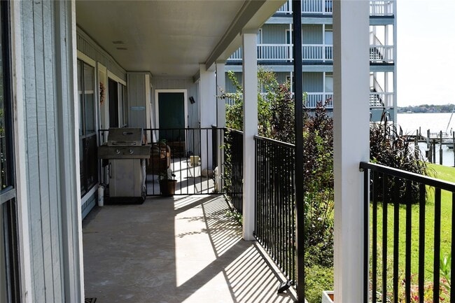 Building Photo - 4011 NASA Road 1