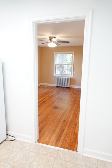 Building Photo - 310 Domer Ave