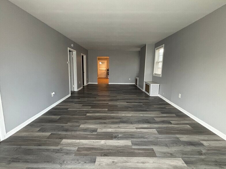 Building Photo - 48 Ontario St