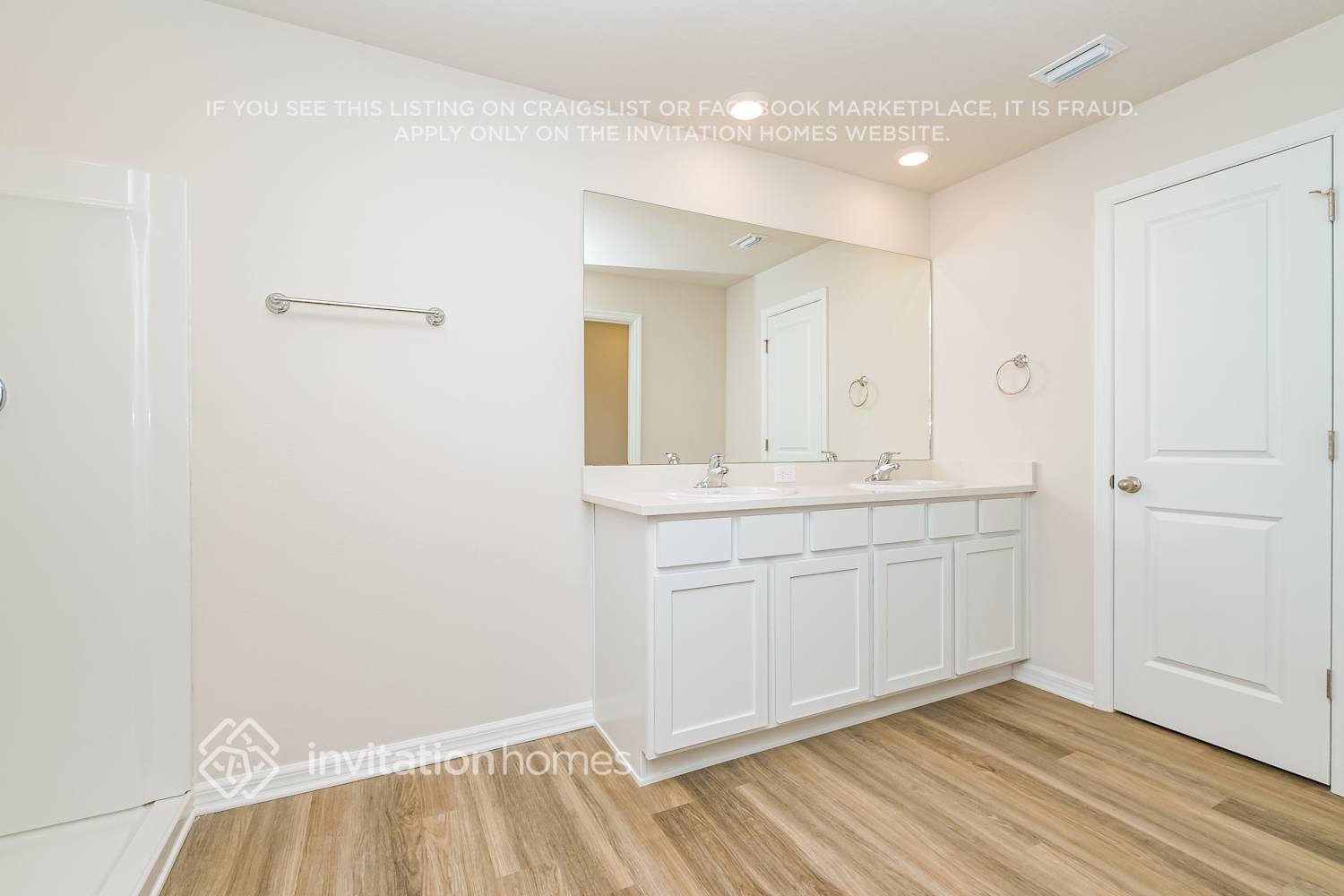 Building Photo - 10828 Hidden Banks Gln