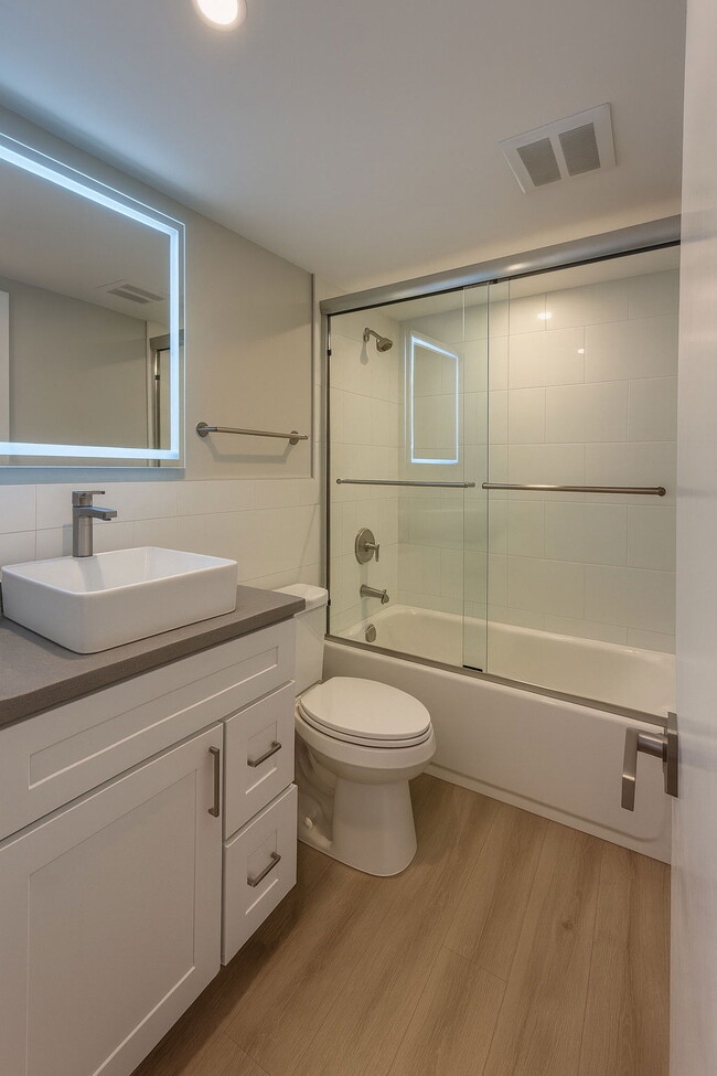 Building Photo - 189 SE 5th Ave