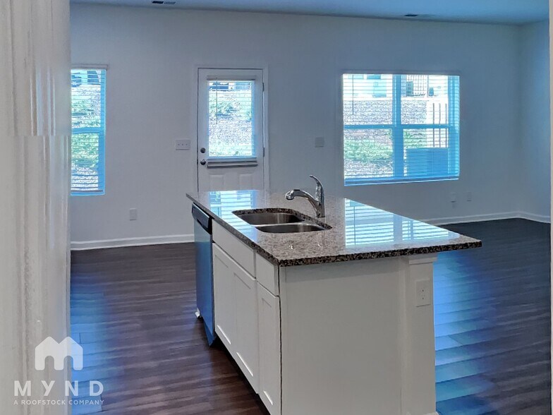 Building Photo - 1392 Ben Park Way
