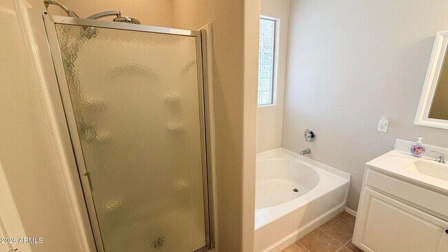 Building Photo - 43460 Caven Dr