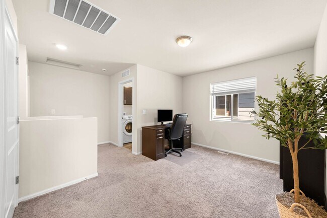 Building Photo - 15204 Prescott Lp SE