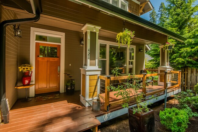 MAIN HOUSE- FRONT POR H - 421 5th Ave