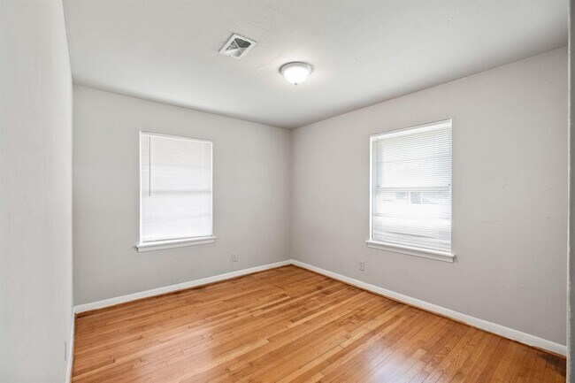 Building Photo - 2722 Dragonwick Dr