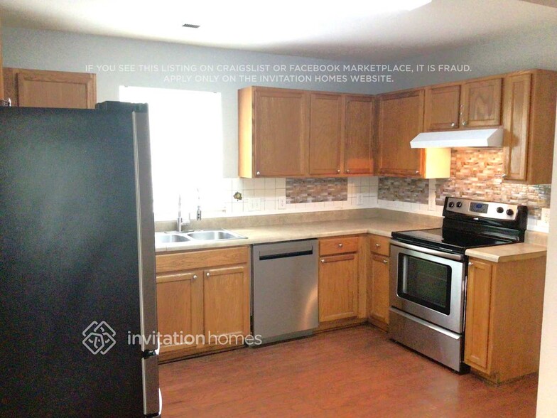 Building Photo - 5310 Peachwood Dr