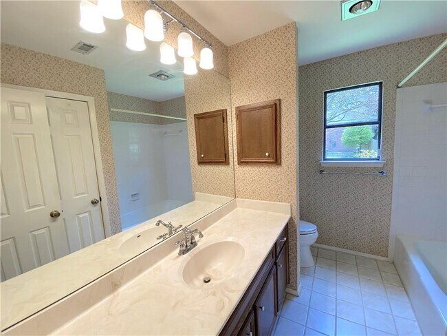 Building Photo - 6010 Salton Dr