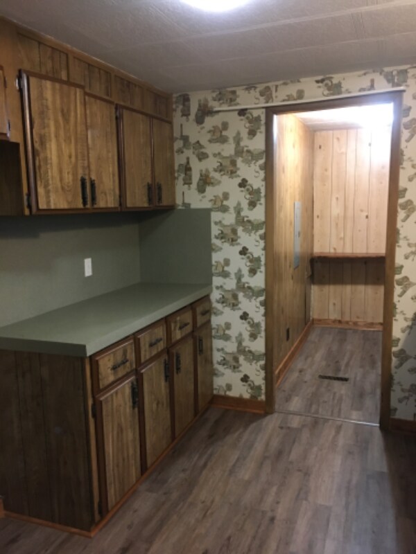 Building Photo - 606 Charlie Kuntz Rd