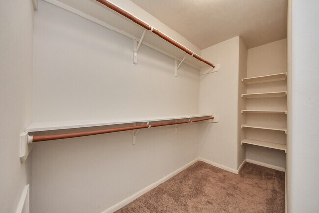 Building Photo - 21710 Oriole Trail