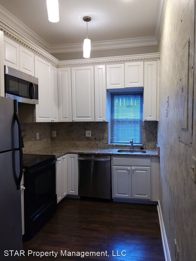 Building Photo - 2 br, 2 bath House - 1011 W. Cross St. - 1