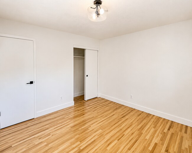 Building Photo - 7407 SW 36th Ave